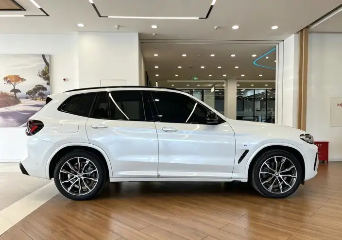 BMW X3 2023 Model xDrive30i Leading Model M Night Set – фото 7