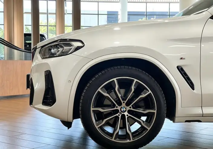 BMW X3 2023 Model xDrive30i Leading Model M Night Set – фото 9