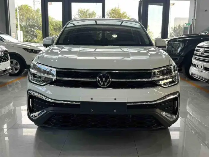 Volkswagen Tharu 2023 Model 300TSI 2WD Full Moon Edition – фото 2