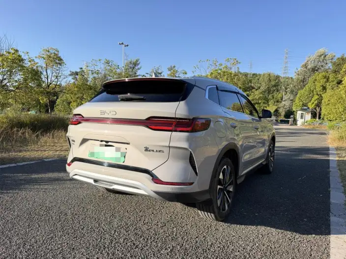 BYD Song PLUS DM 2025 Model Smart Driving Edition DM-i 112KM Noble Model – фото 6