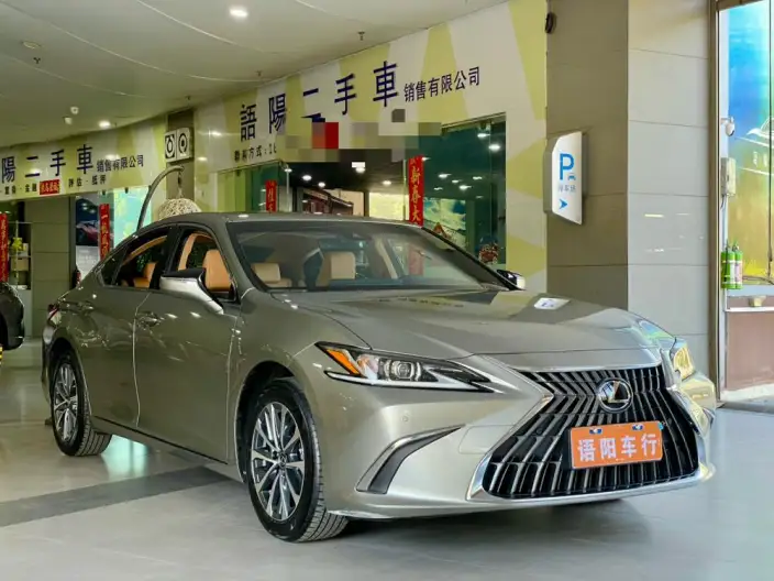Lexus ES 2022 Model 200 Deluxe Edition – фото 3