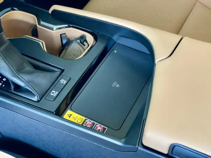 Lexus ES 2022 Model 200 Deluxe Edition – фото 7
