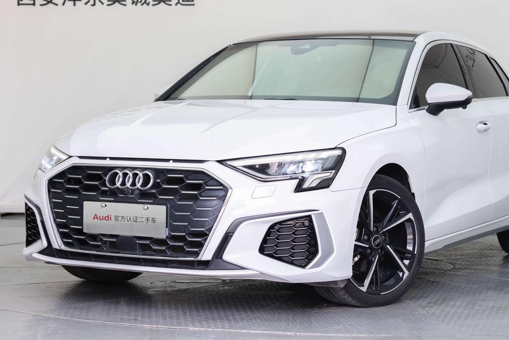 Audi A3 2022 Sportback 35 TFSI Stylish Sportback – фото 8