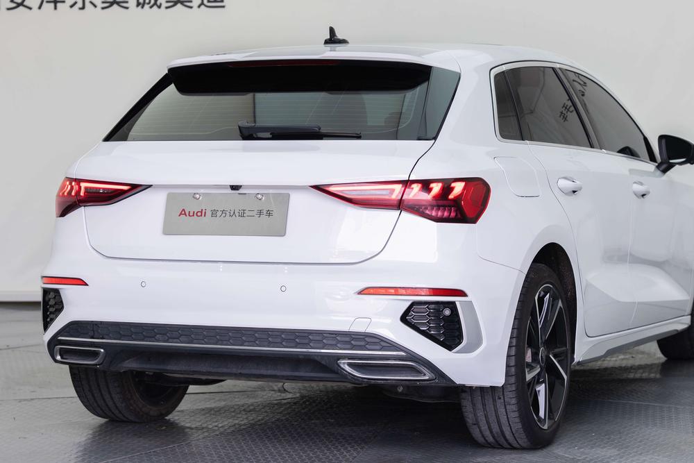 Audi A3 2022 Sportback 35 TFSI Stylish Sportback – фото 11