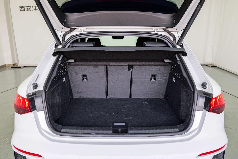 Audi A3 2022 Sportback 35 TFSI Stylish Sportback – фото 22