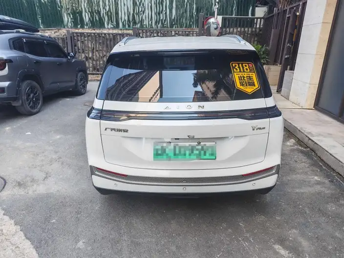 AION Y 2022 Model PLUS 80 Lexiang Edition – фото 5
