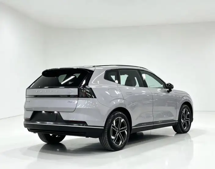 Volvo XC70 2026 Model 2WD Long Battery Life Pro – фото 7