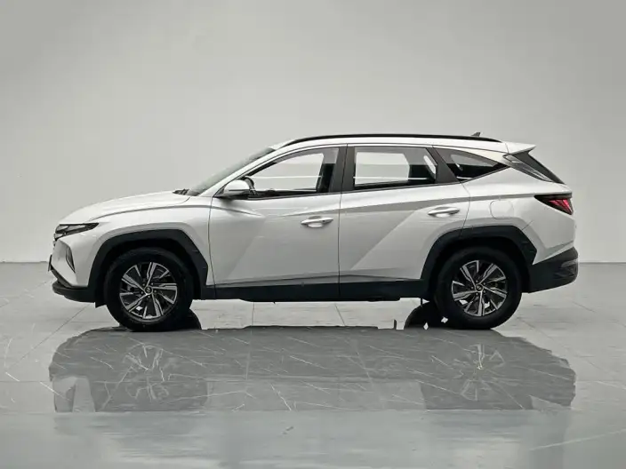 Hyundai Tucson 2022 Model Hyundai Tucson L 2.0L HEV GLT Hybrid · Smart Edition