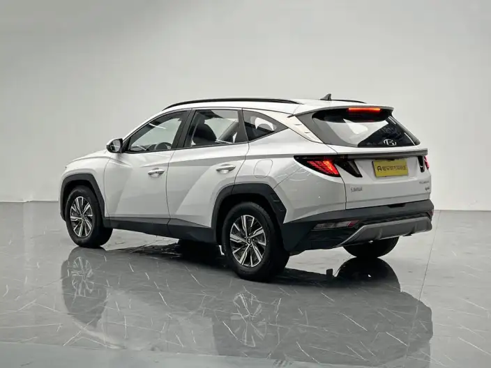 Hyundai Tucson 2022 Model Hyundai Tucson L 2.0L HEV GLT Hybrid · Smart Edition – фото 5
