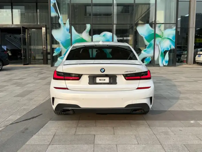 BMW 3 Series 2022 Model 325Li M Sports Night Set – фото 3