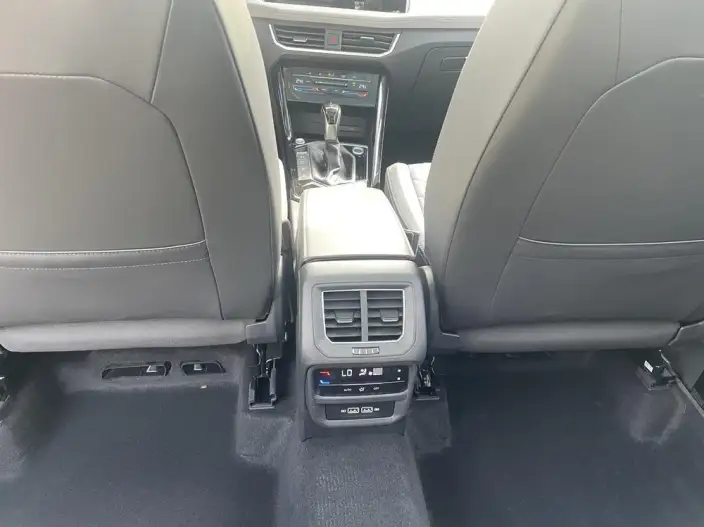 Volkswagen Tayron 2023 Model 330TSI 2WD Luxury Plus Advanced version – фото 9
