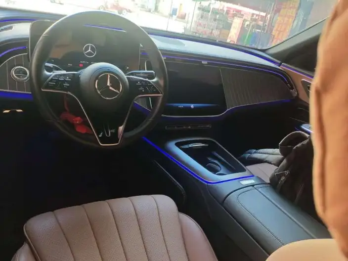 Mercedes-Benz E-Class 2024 Model E 300 L Fashion Model sedan – фото 7