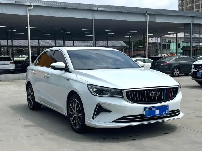 Geely Emgrand 2022 Model No. 4 Gen 1.5L CVT Flagship Model – фото 3