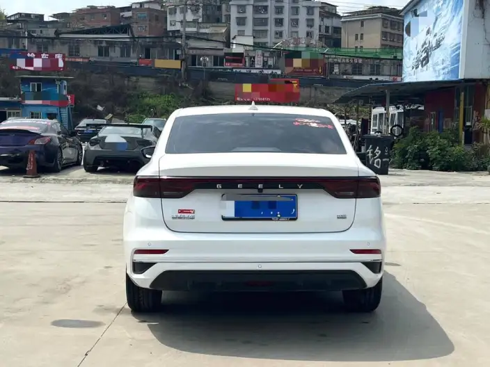 Geely Emgrand 2022 Model No. 4 Gen 1.5L CVT Flagship Model – фото 5