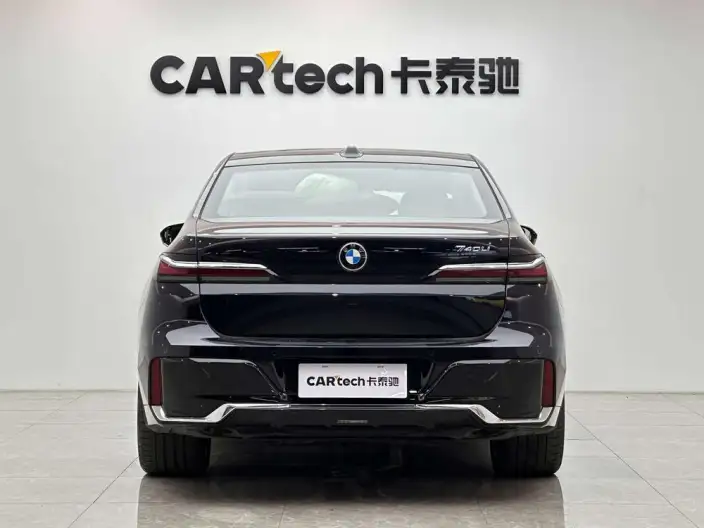 BMW 7 Series 2023 Model 735Li M Sports Set – фото 6