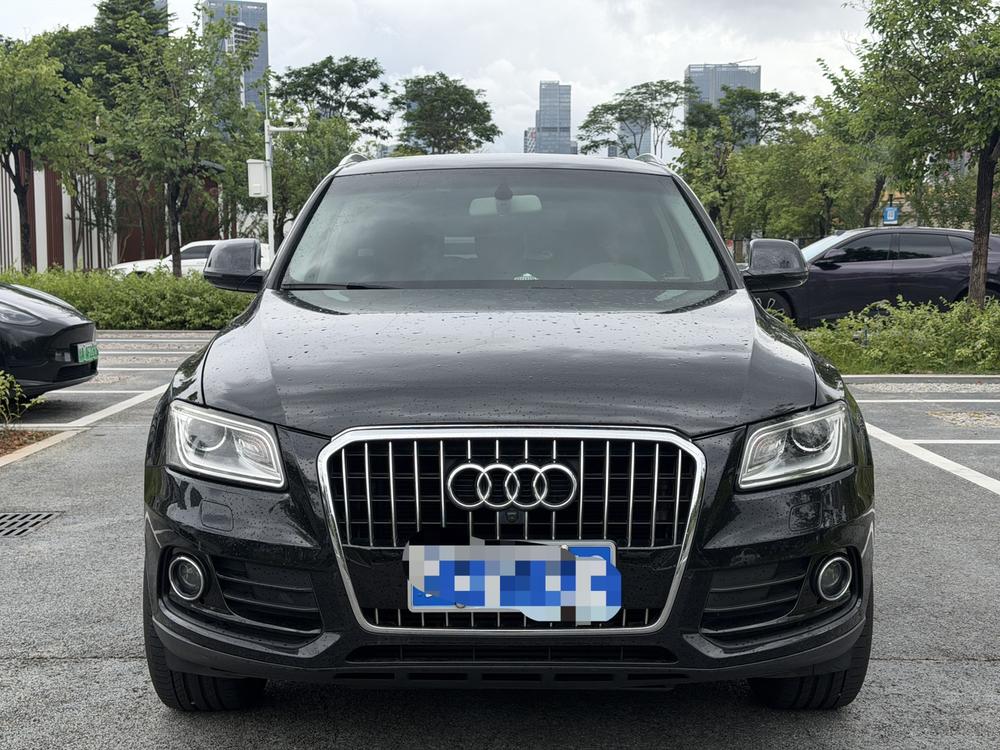 Audi Q5 2017 40 TFSI Technology – фото 2