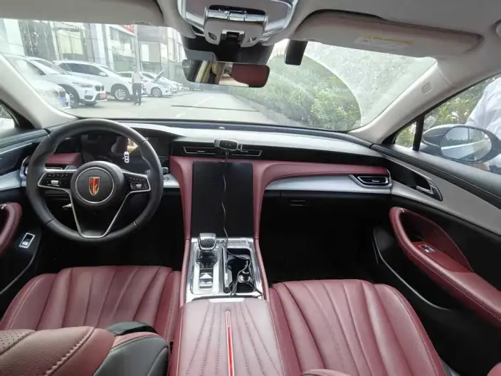 Hongqi H5 2025 Model 2.0T Automatic Flag Enjoy Edition – фото 5