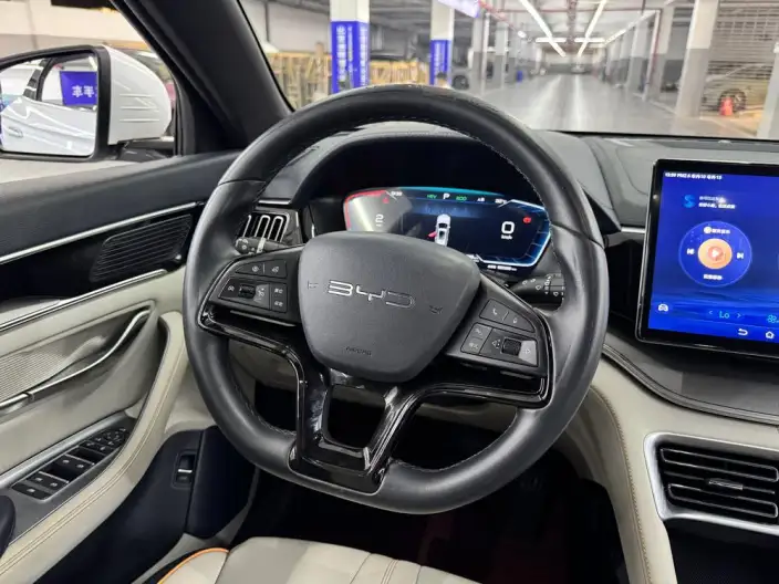 BYD Song PLUS DM 2023 Model DM-i Champion Edition 110KM Flagship Model – фото 7