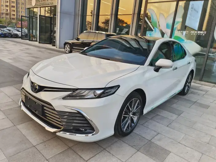Toyota Camry 2023 Model 2.5G Deluxe Edition – фото 1