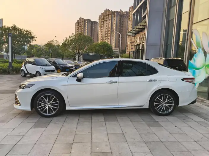 Toyota Camry 2023 Model 2.5G Deluxe Edition – фото 4