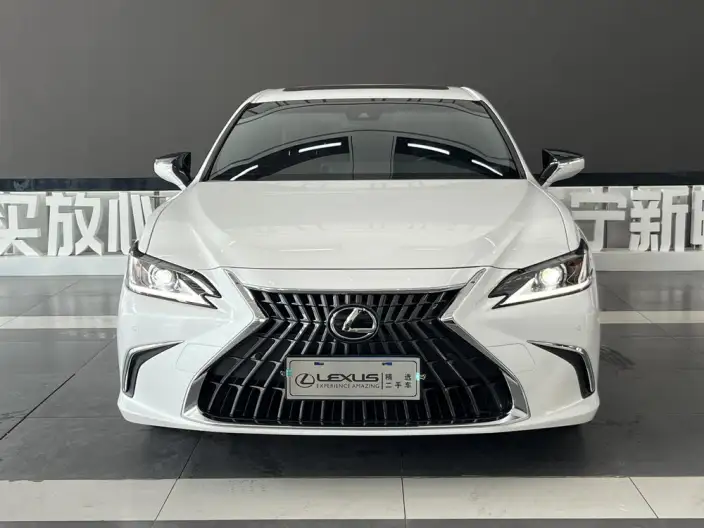 Lexus ES 2022 Model 200 Superior Edition – фото 2