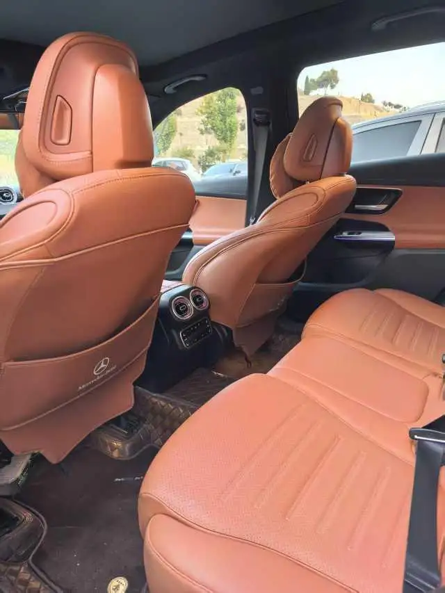 Mercedes-Benz GLC 2024 Model Facelift GLC 300 L 4MATIC Dynamic Model 5 seat – фото 5