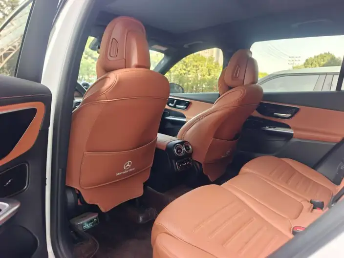 Mercedes-Benz GLC 2024 Model Facelift GLC 300 L 4MATIC Dynamic Model 5 seat – фото 9