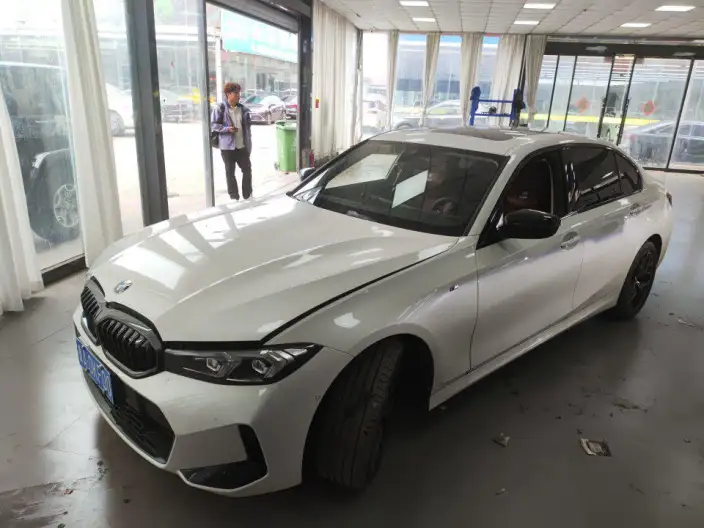 BMW 3 Series 2025 Model 330Li M Sports Night Set – фото 1