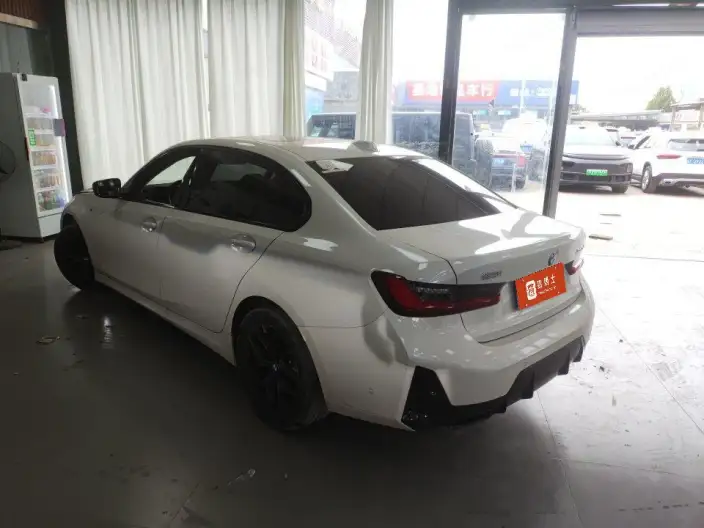 BMW 3 Series 2025 Model 330Li M Sports Night Set – фото 3