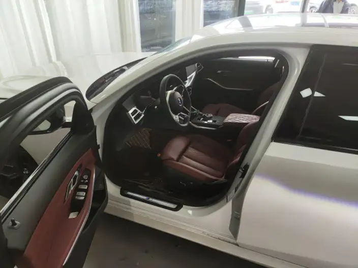 BMW 3 Series 2025 Model 330Li M Sports Night Set – фото 8