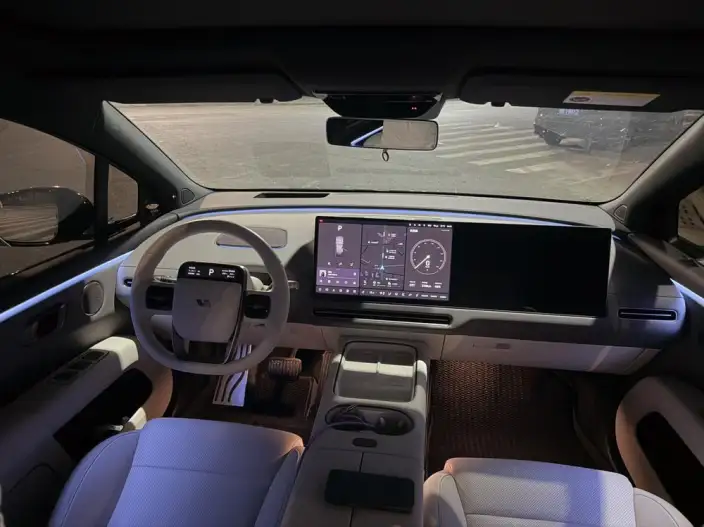 Li Auto i6 2025 Model 4WD Standard Edition – фото 7