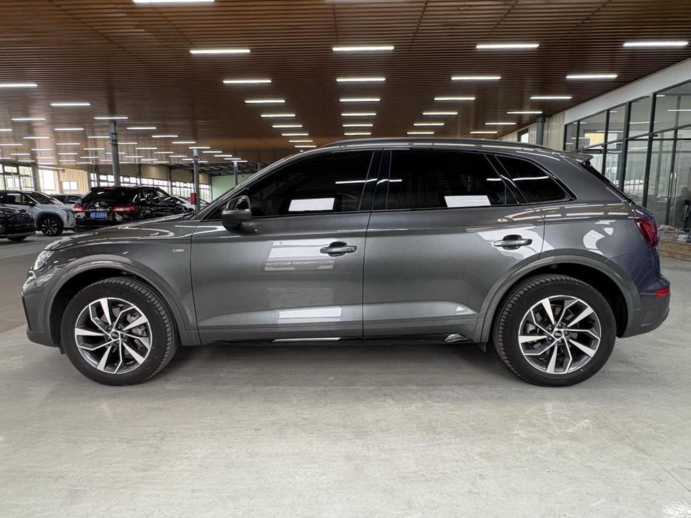 Audi Q5L 2024 40 TFSI Luxury Dynamic – фото 4