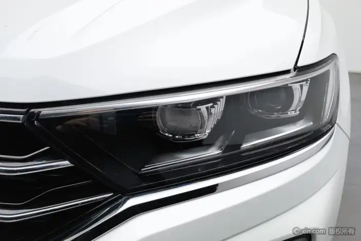 Volkswagen T-Roc 2022 Model 280TSI DSG 2WD Elite PLUS – фото 7