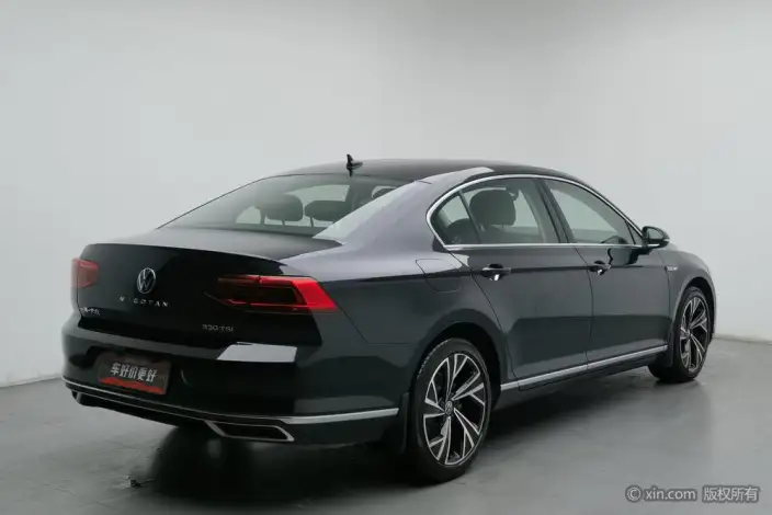 Volkswagen Magotan 2020 Model 330TSI DSG Luxury Model – фото 4