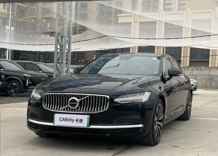 Volvo S90 PHEV 2022 Model Facelift T8 E Drive Hybrid Smart Elegance Deluxe Edition