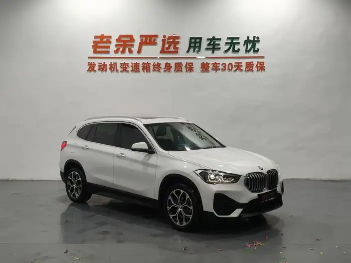 BMW X1 2022 Model sDrive25Li Leading Model – фото 3