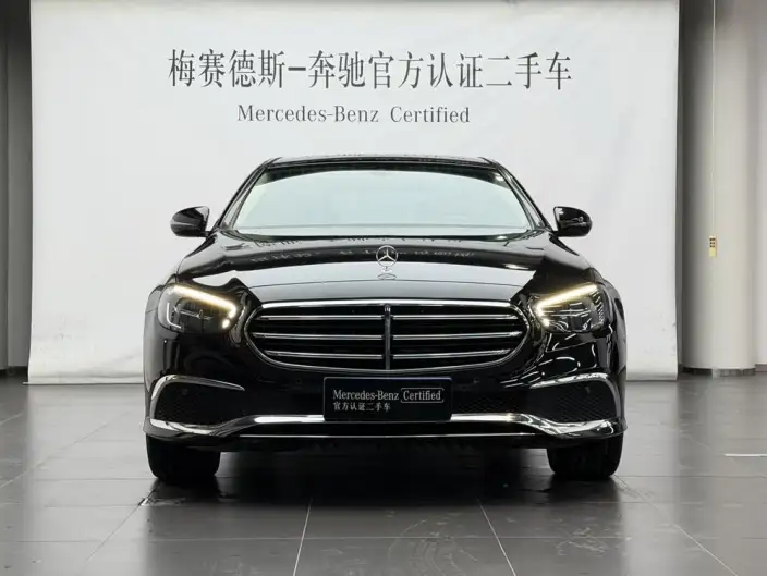Mercedes-Benz E-Class 2023 Model E 260 L sedan – фото 2