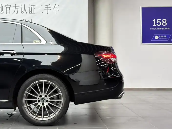 Mercedes-Benz E-Class 2023 Model E 260 L sedan – фото 9