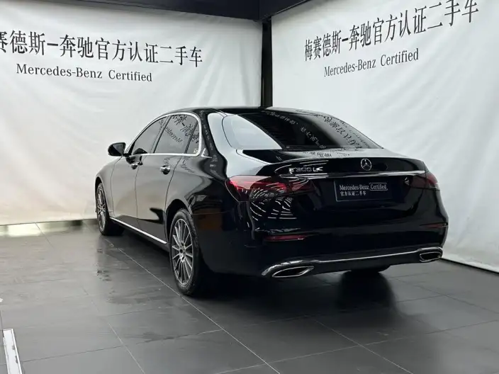 Mercedes-Benz E-Class 2023 Model E 260 L sedan – фото 4