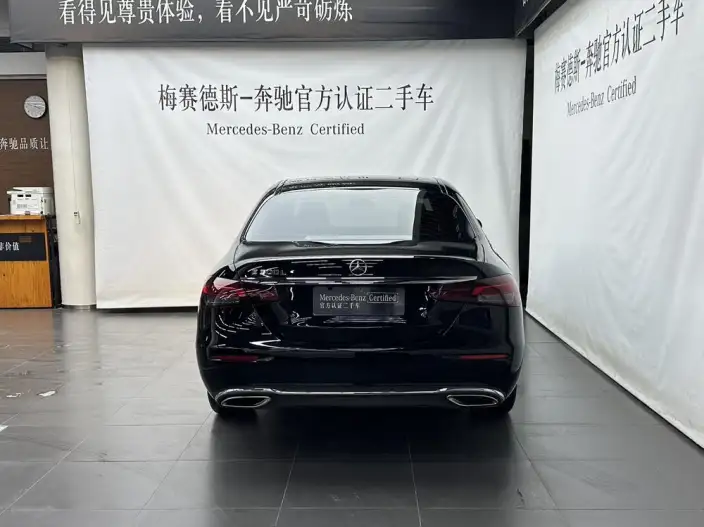 Mercedes-Benz E-Class 2023 Model E 260 L sedan – фото 5