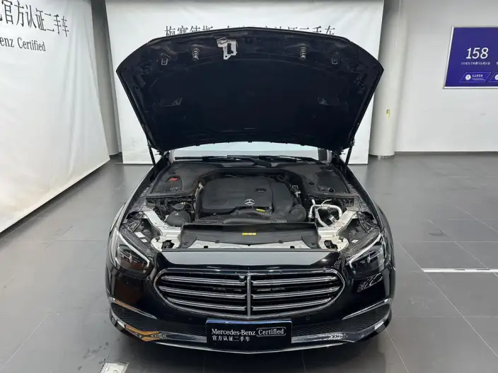 Mercedes-Benz E-Class 2023 Model E 260 L sedan – фото 8
