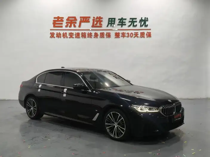 BMW 5 Series 2022 Model 530Li Leading Model M Sports Set – фото 3
