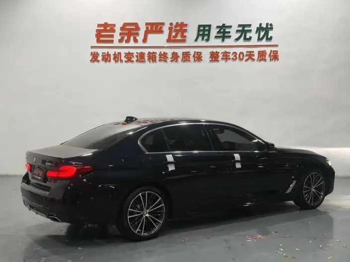 BMW 5 Series 2022 Model 530Li Leading Model M Sports Set – фото 6