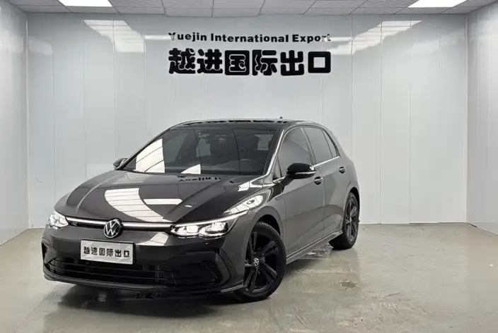 Volkswagen Golf 2023 Model 280TSI DSG R-Line Lite – фото 1