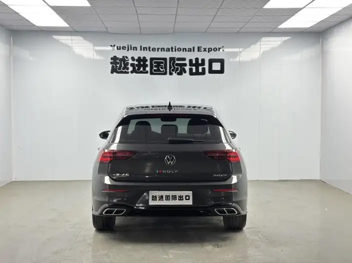 Volkswagen Golf 2023 Model 280TSI DSG R-Line Lite – фото 5