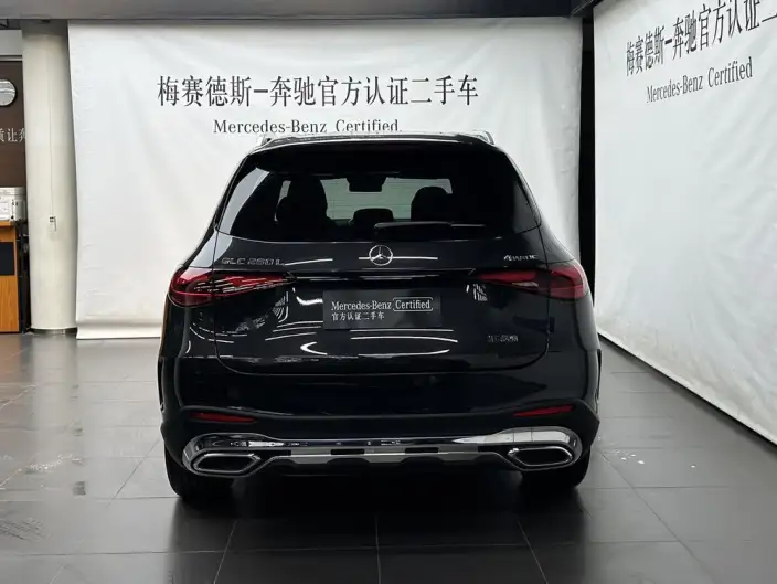 Mercedes-Benz GLC 2025 Model GLC 260 L 4MATIC Luxury Model 5 seat – фото 5