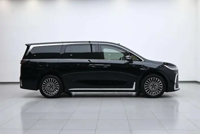 VOYAH Dreamer PHEV 2027 Model Champion Edition – фото 7