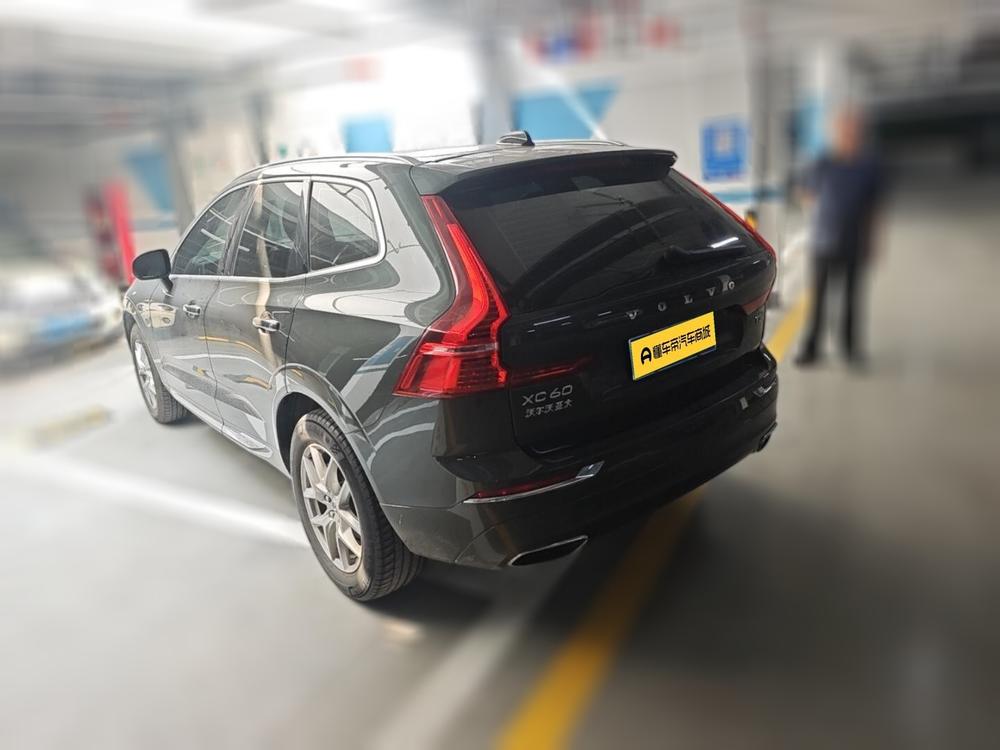 Volvo XC60 2021 T5 AWD Intelligent Refined Luxury – фото 4
