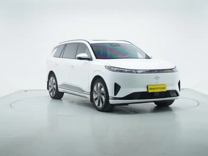 eπ 008 2024 Model 210Max Extended Range Edition 6 seat