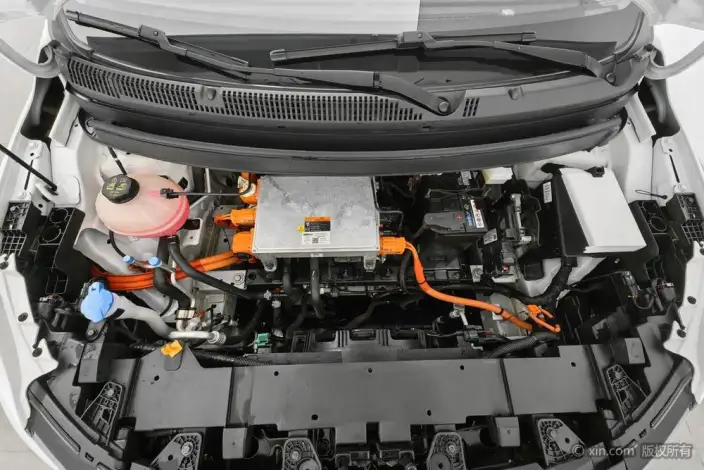 Geely Geometry E Firefly 2024 Model 301KM Xingguang – фото 5